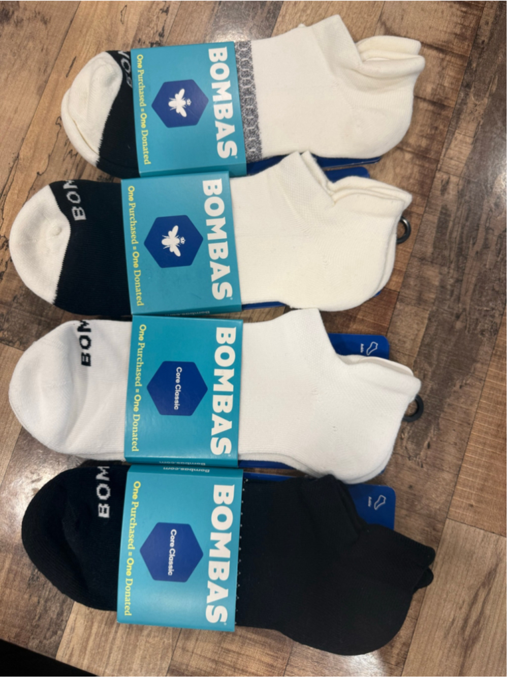 New Bombas Women's Ankle Socks size 11, or Men size 9 4-Pack